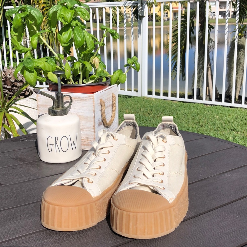 ZARA CREAM CANVAS RUBBER TOE GUM PLATFORM SNEAKERS SIZE 38